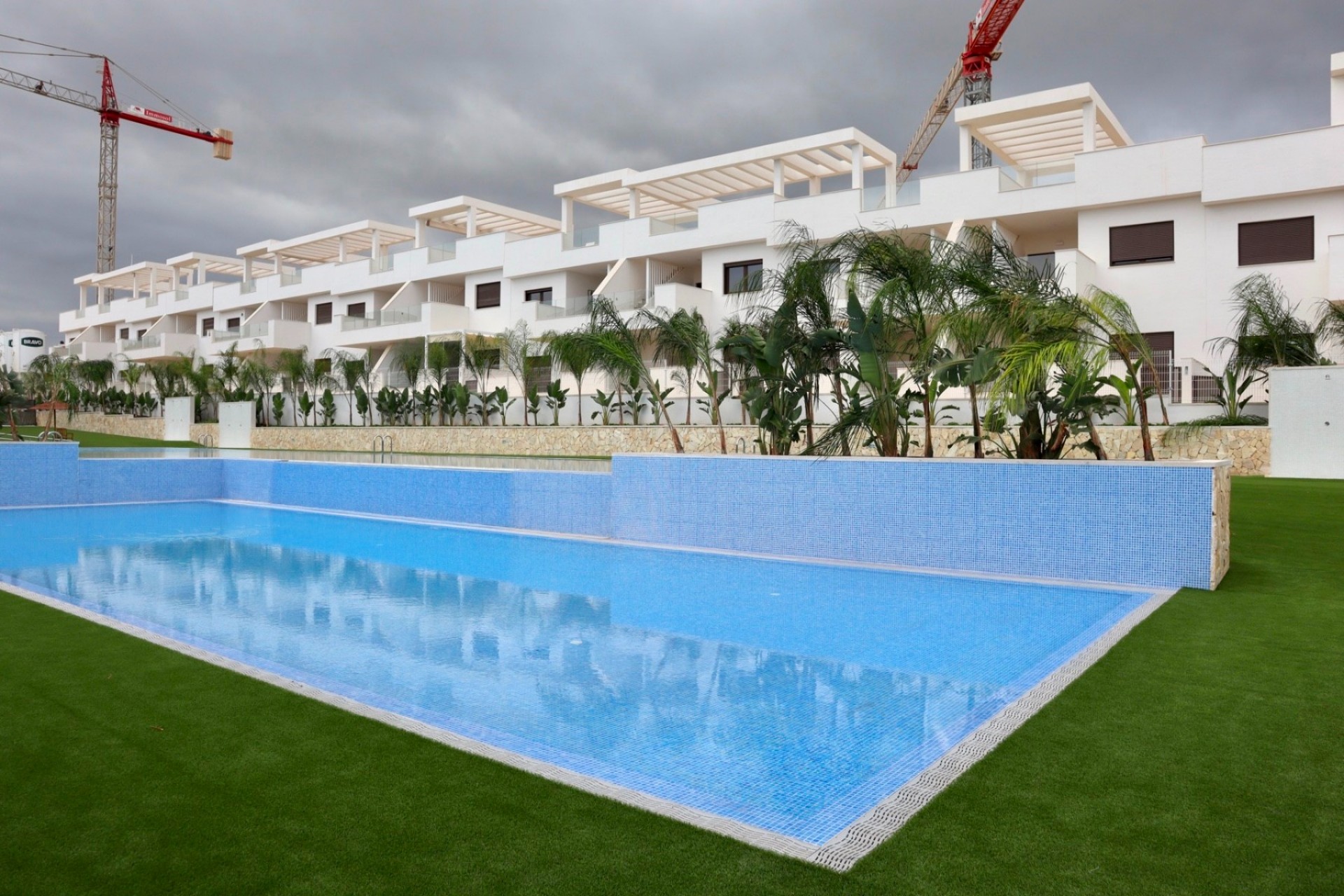 Revente - Apartment -
Finestrat