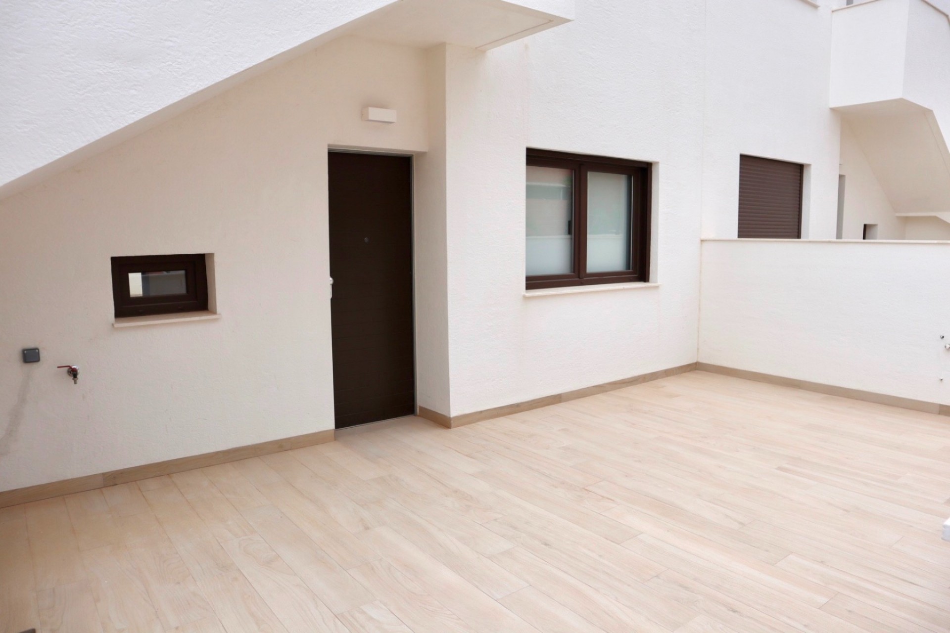 Revente - Apartment -
Finestrat