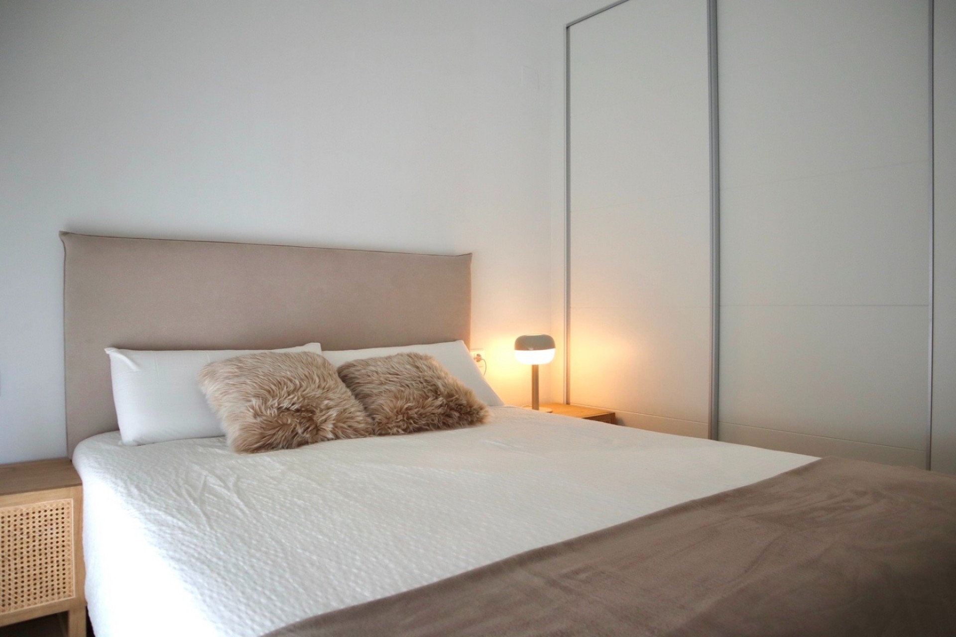 Revente - Apartment -
Finestrat