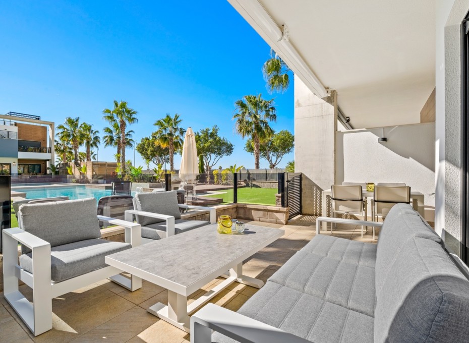 Revente - Apartment / Flat * -
Guardamar del Segura* - El Raso*