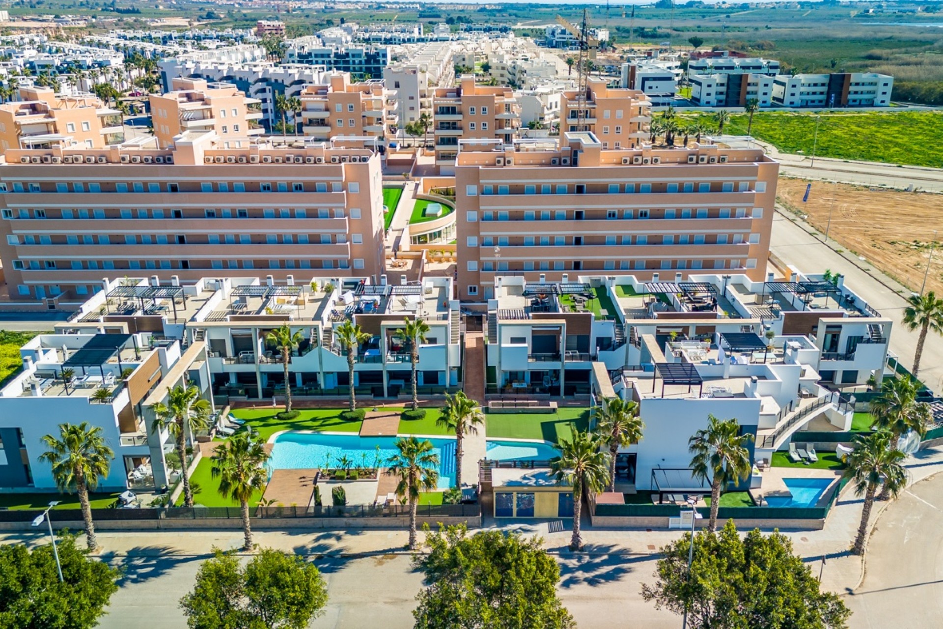 Revente - Apartment / Flat * -
Guardamar del Segura* - El Raso*