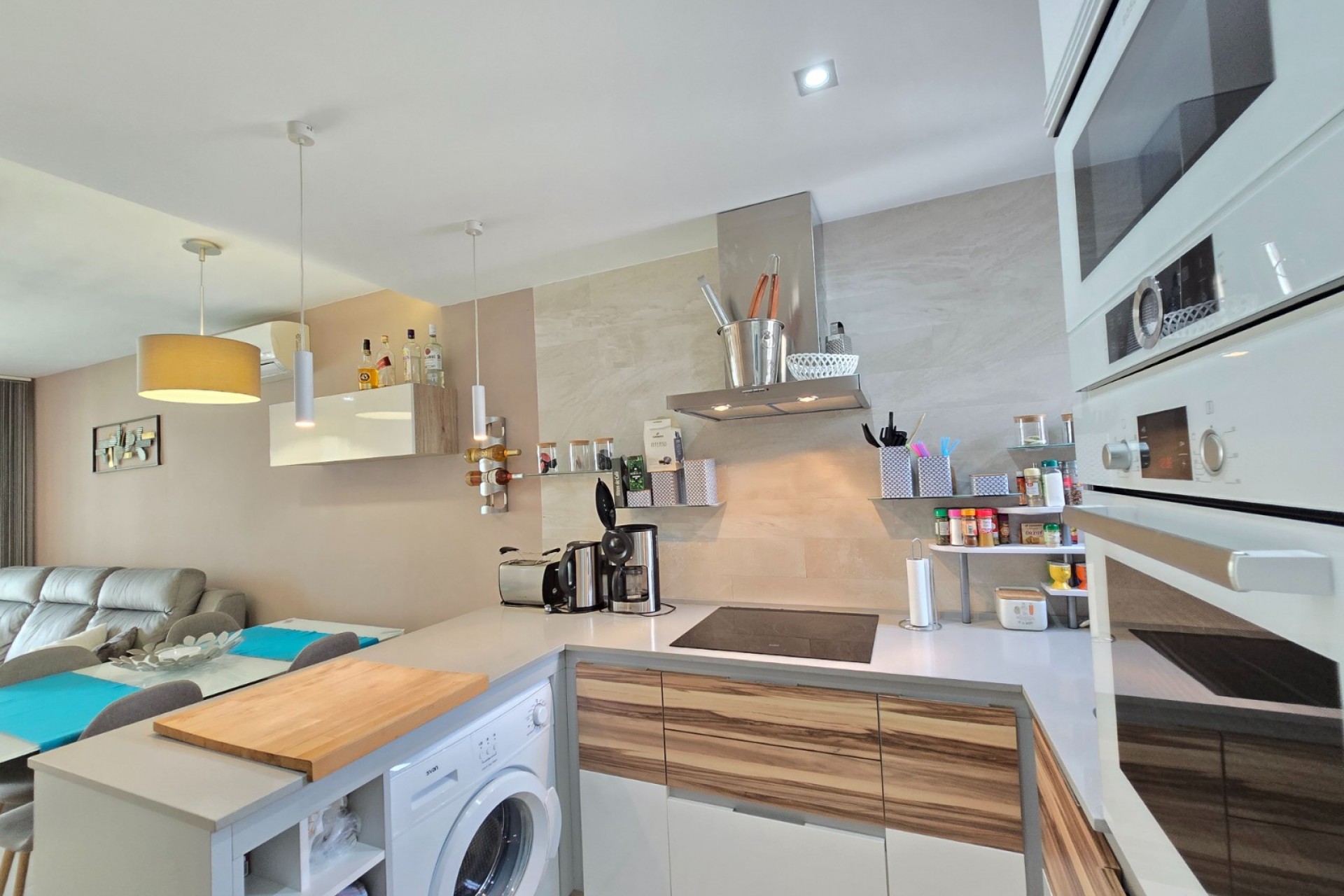 Revente - Apartment / Flat * -
Orihuela Costa * - Punta Prima *