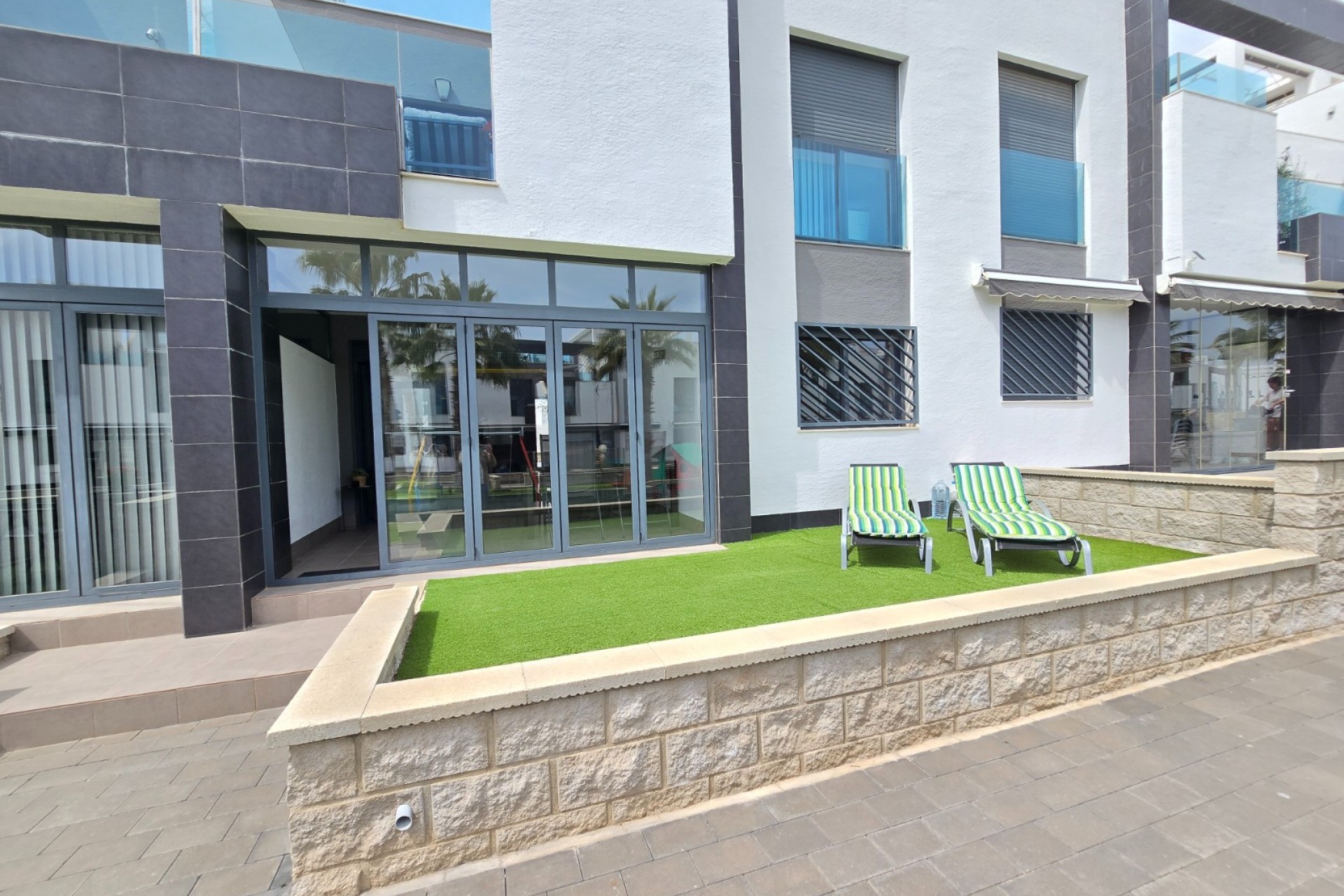 Revente - Apartment / Flat * -
Orihuela Costa * - Punta Prima *