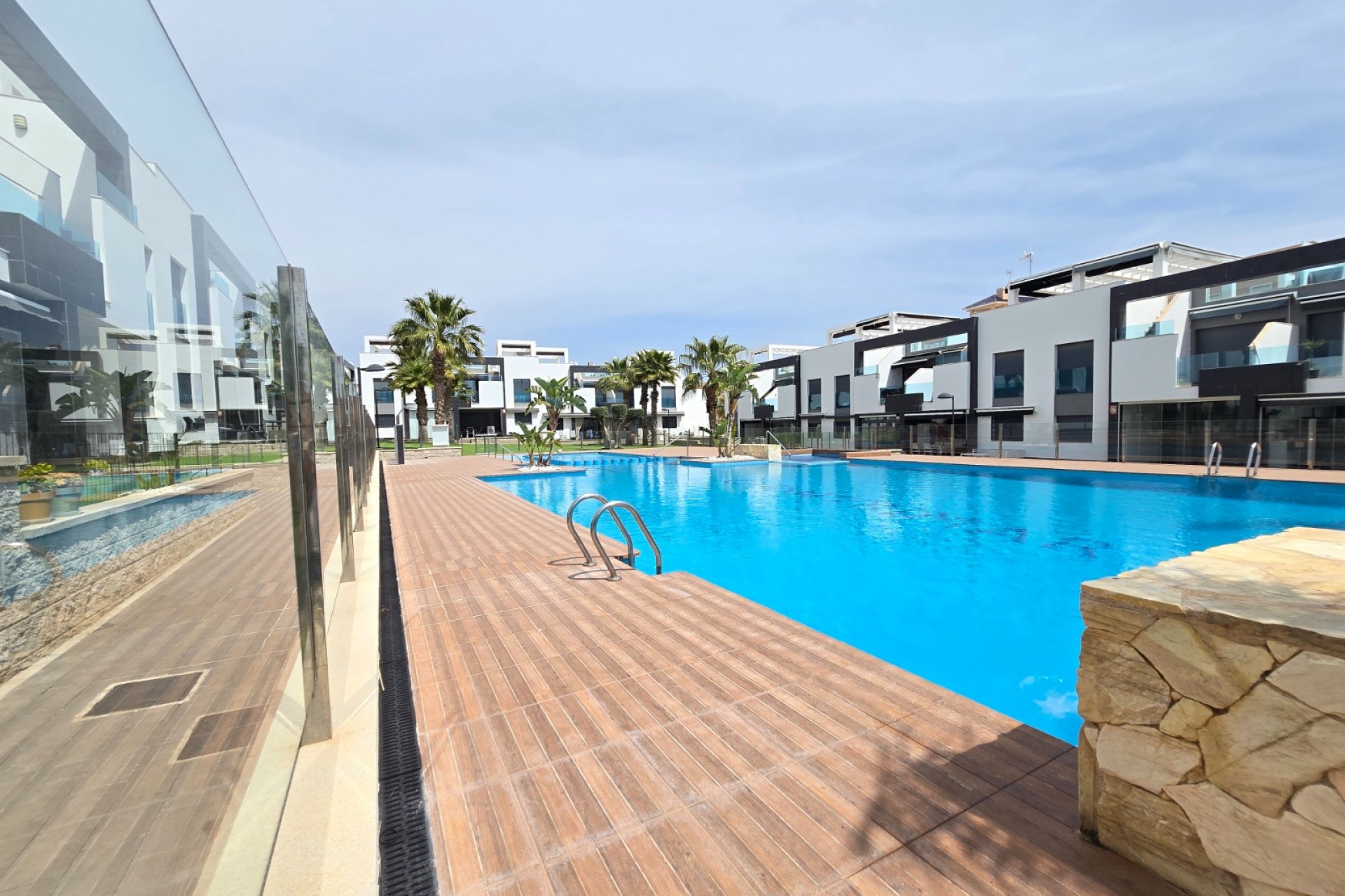 Revente - Apartment / Flat * -
Orihuela Costa * - Punta Prima *