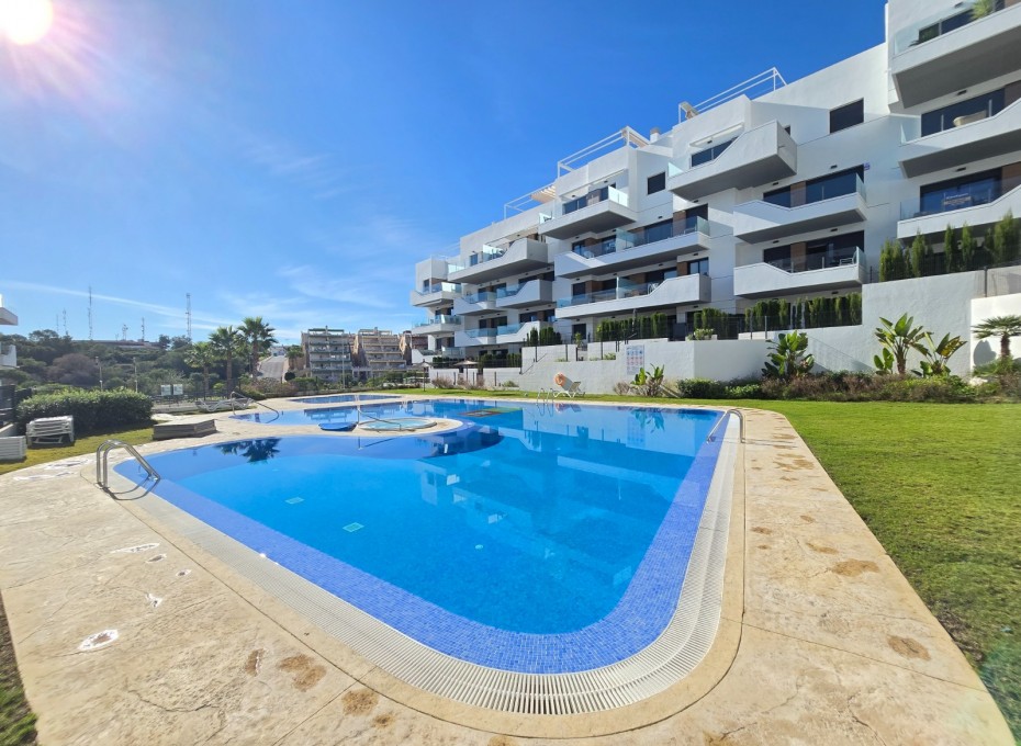 Revente - Apartment / Flat * -
Orihuela Costa * - Villamartín *