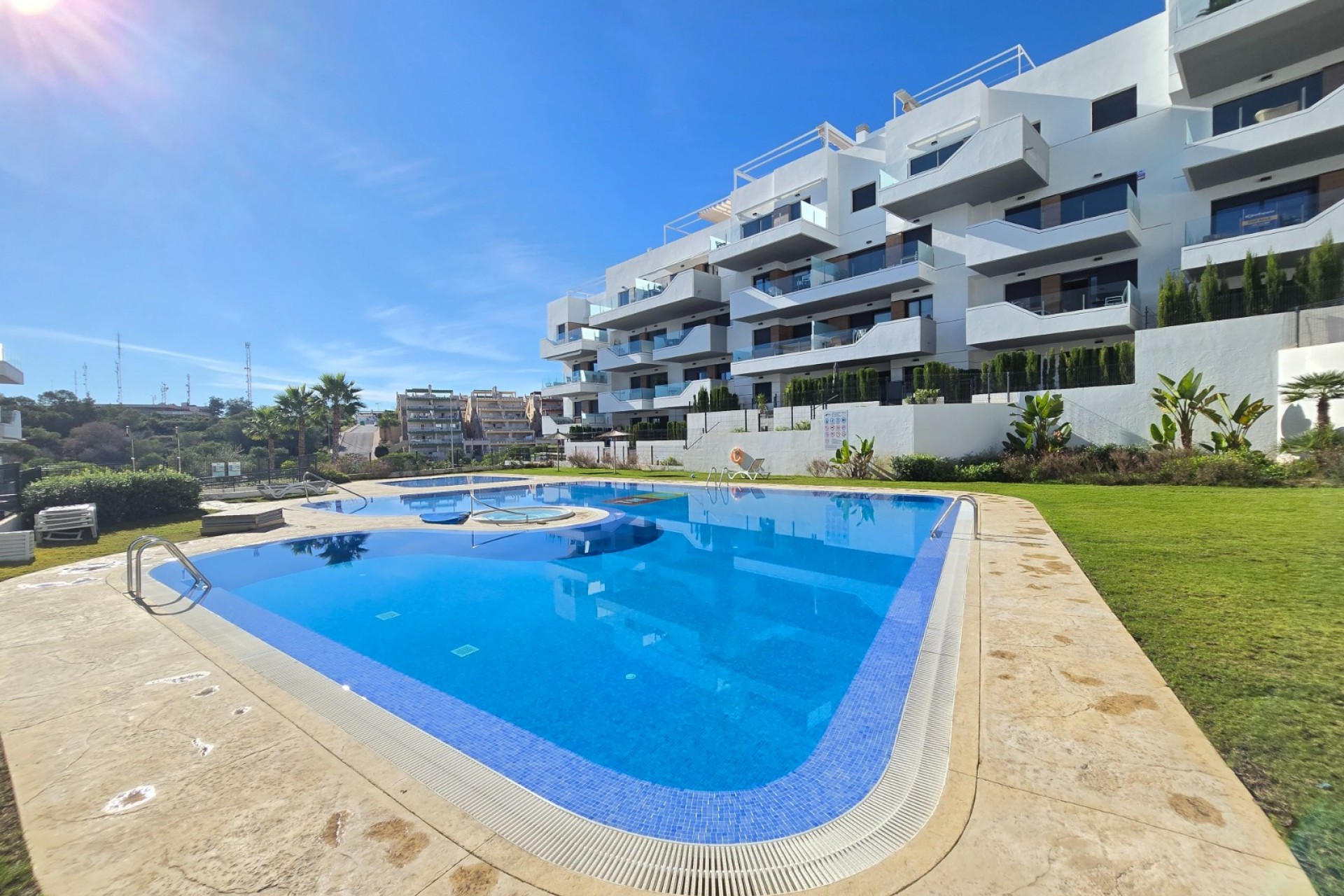 Revente - Apartment / Flat * -
Orihuela Costa * - Villamartín *