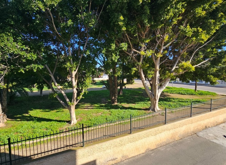 Revente - Apartment -
Los Alcazares