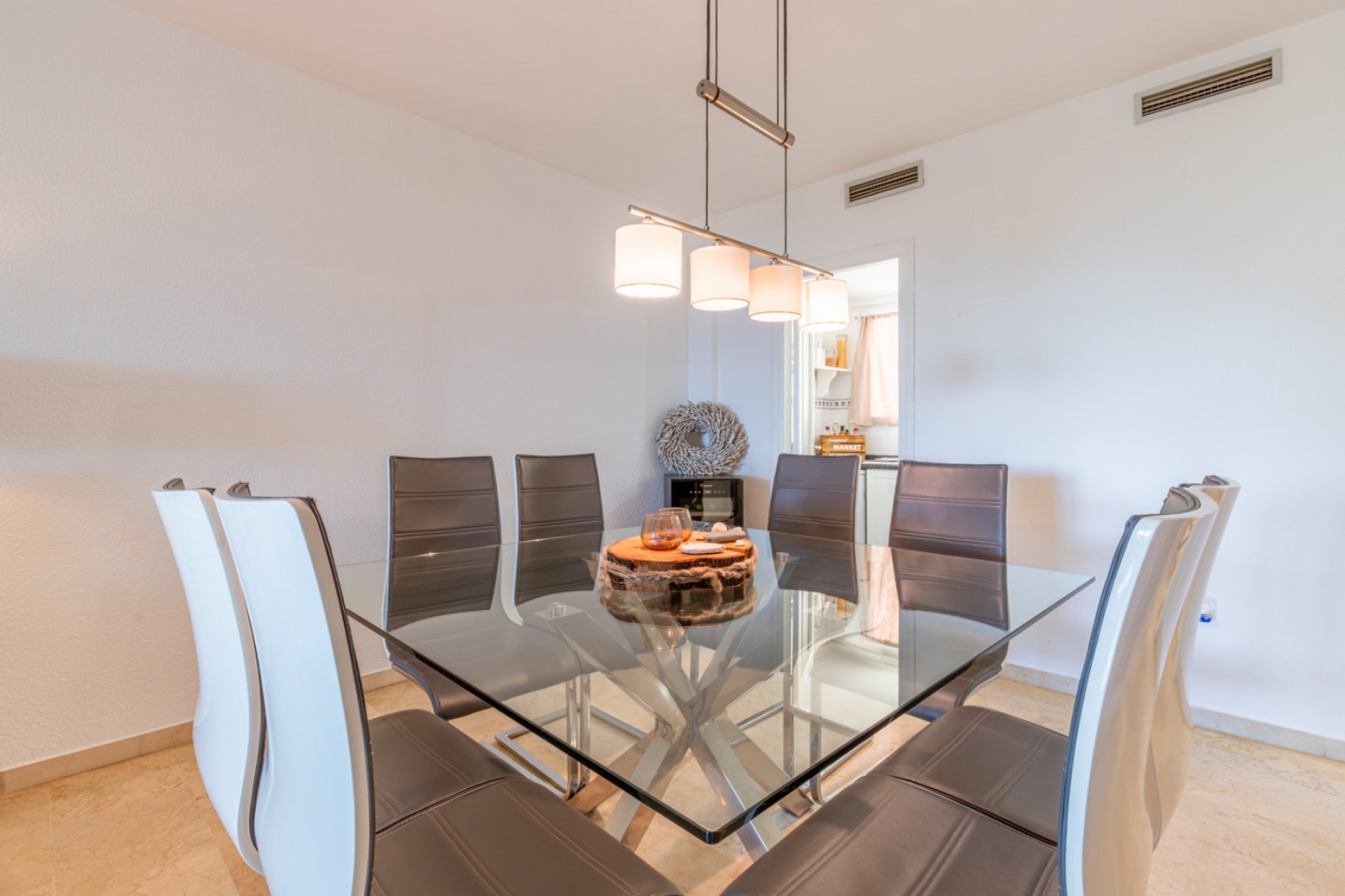 Revente - Apartment -
Moraira - Centro urbano