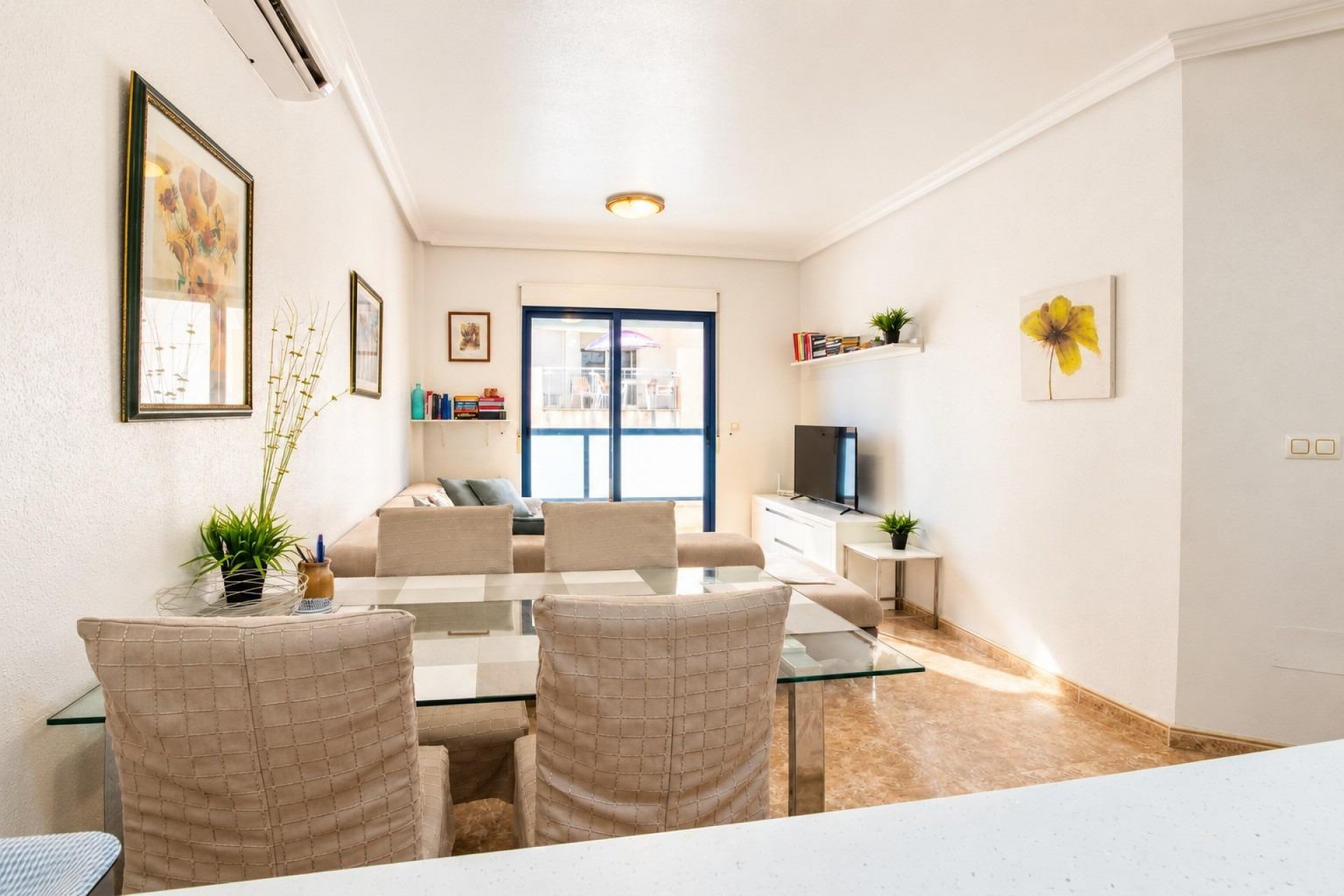 Revente - Apartment -
Orihuela Costa - La Regia