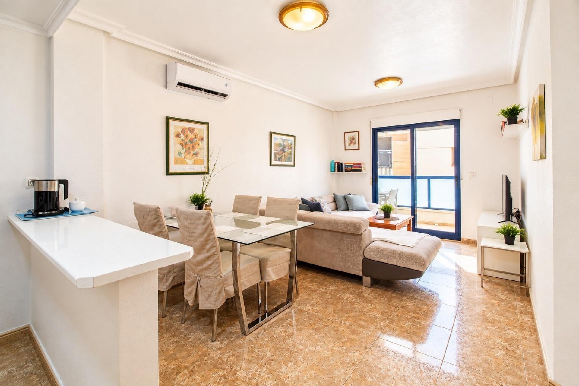Revente - Apartment -
Orihuela Costa - La Regia