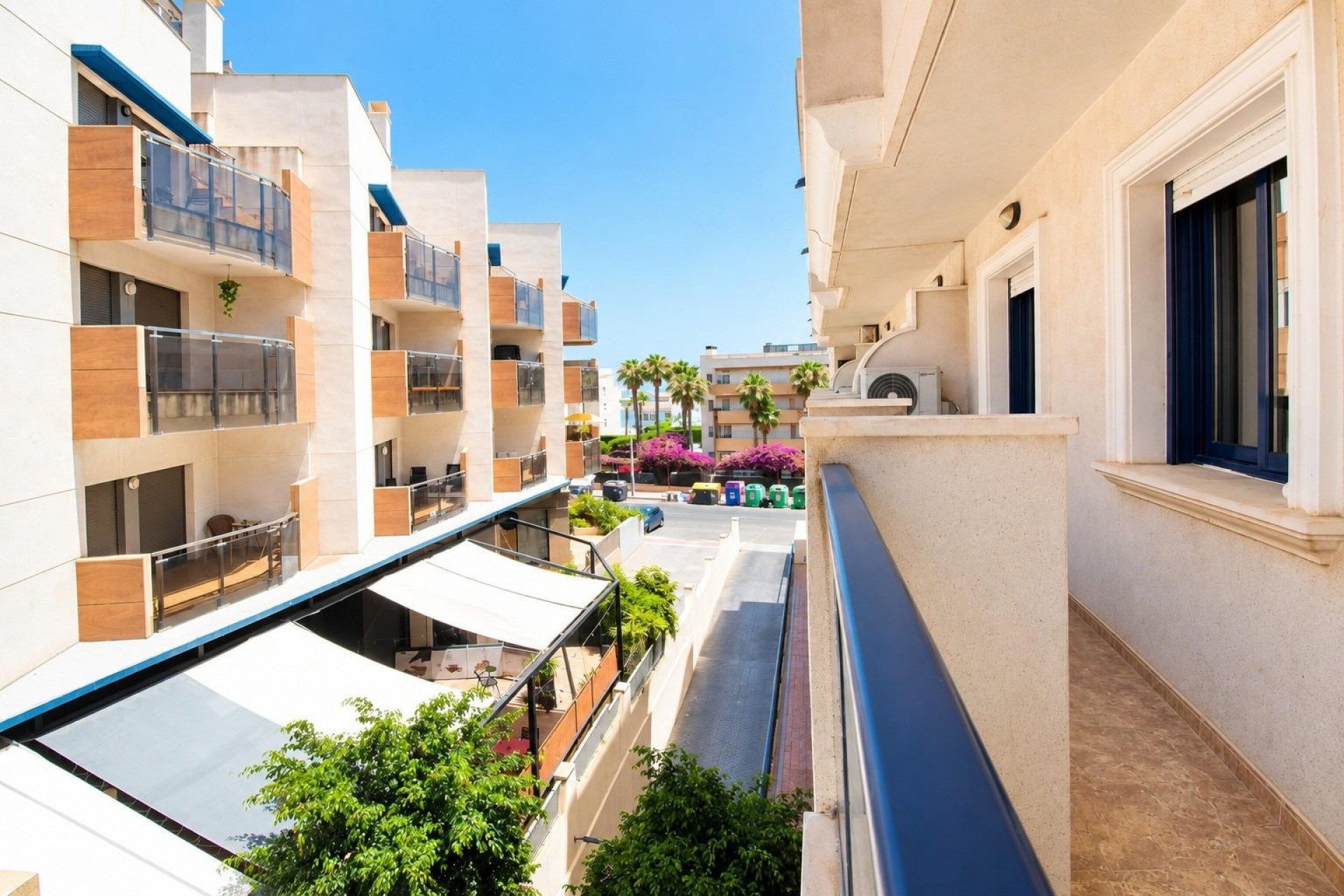 Revente - Apartment -
Orihuela Costa - La Regia