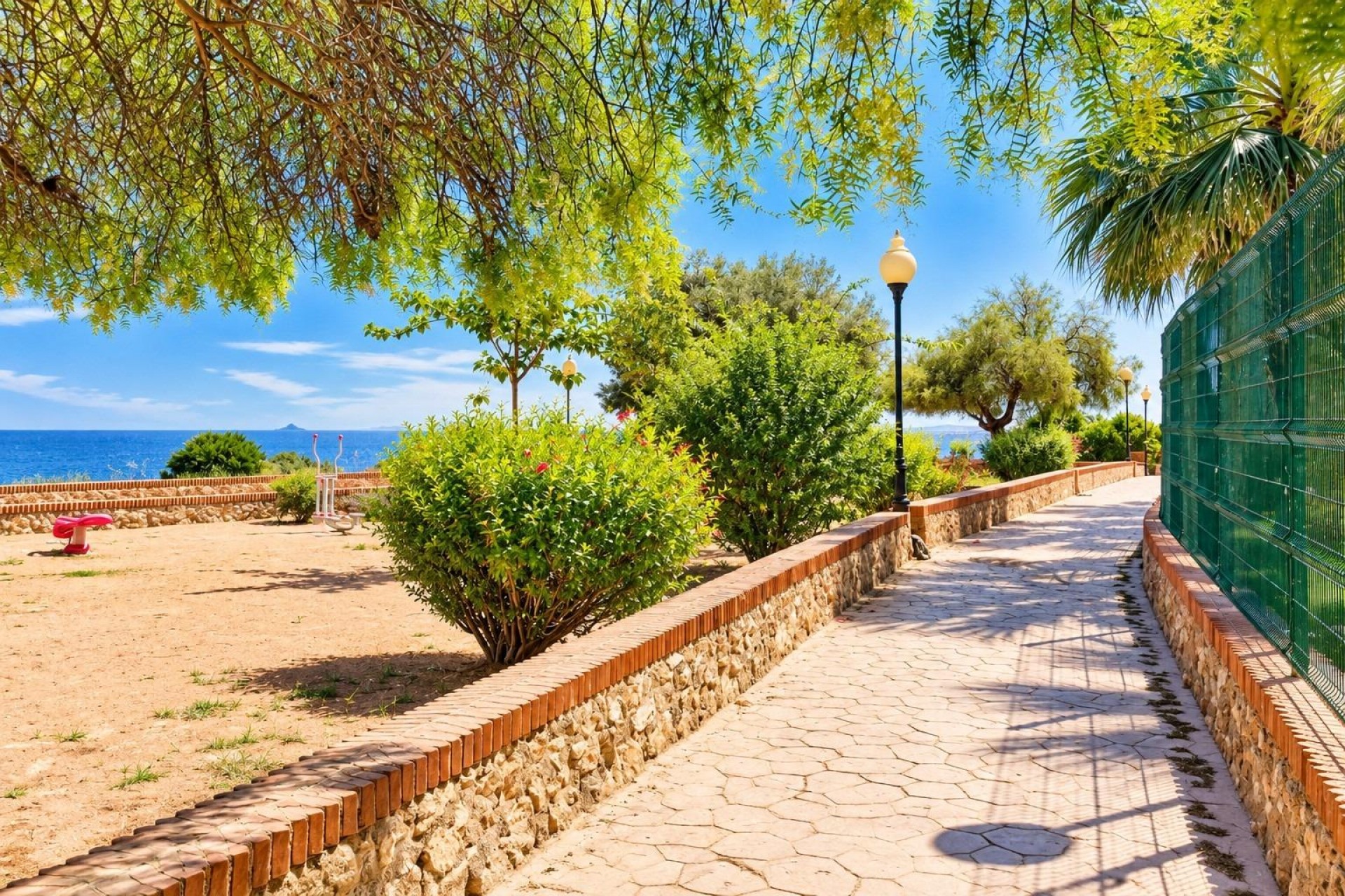 Revente - Apartment -
Orihuela Costa - La Regia