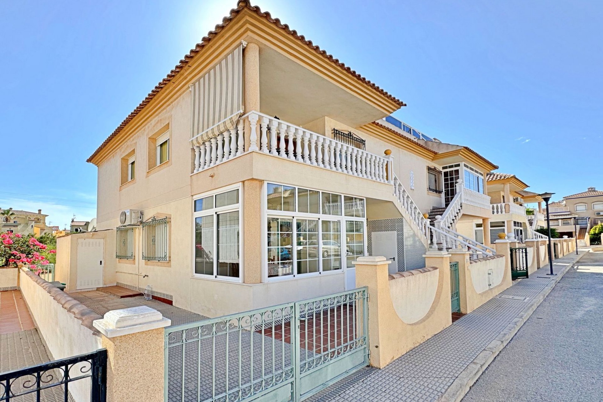 Revente - Apartment -
Orihuela Costa - La Zenia