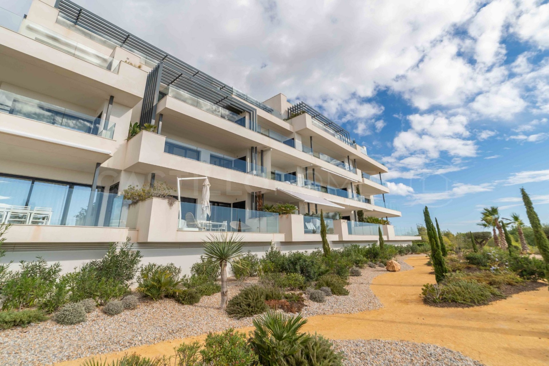 Revente - Apartment -
Orihuela Costa - Las colinas golf