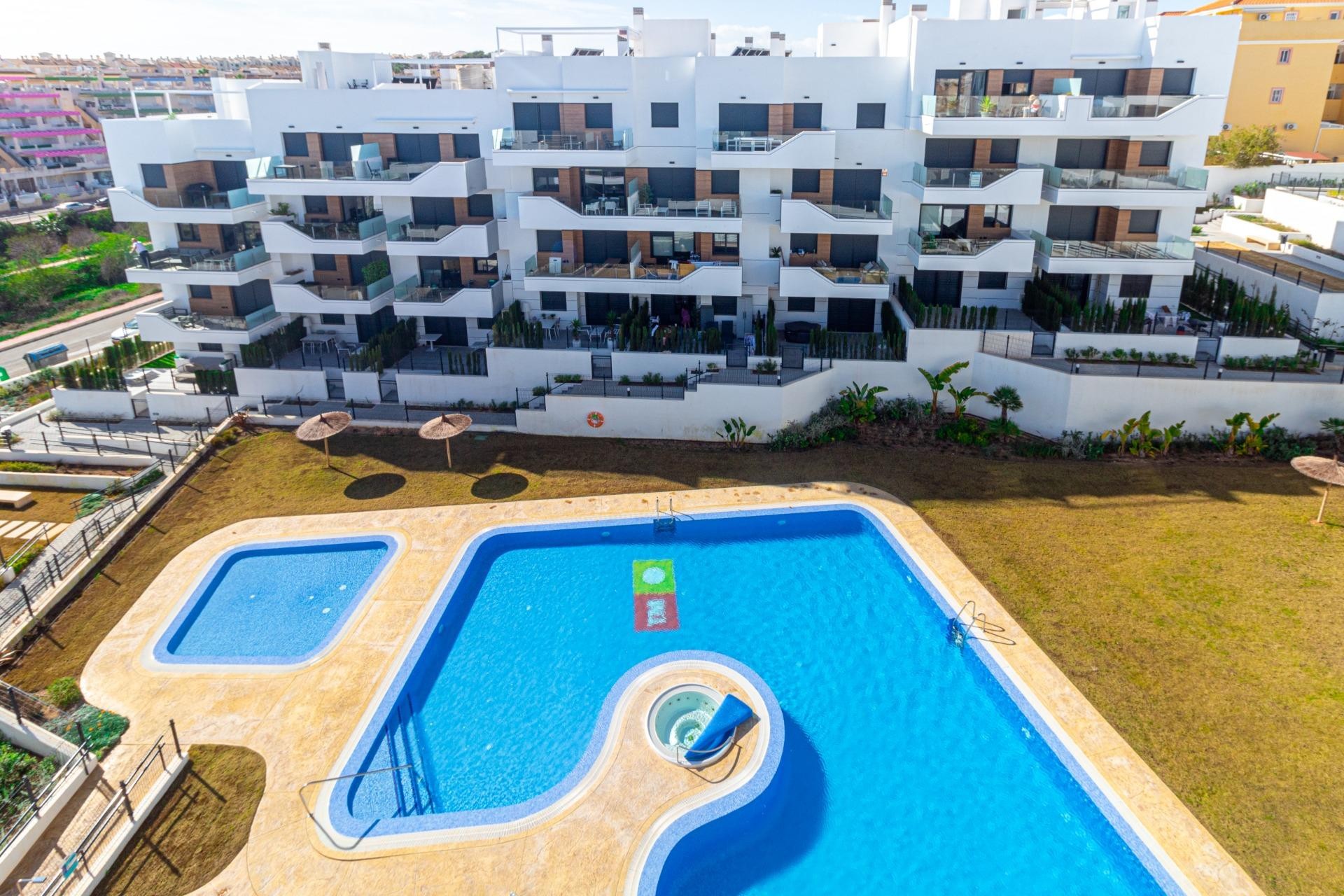 Revente - Apartment -
Orihuela Costa - Las Filipinas