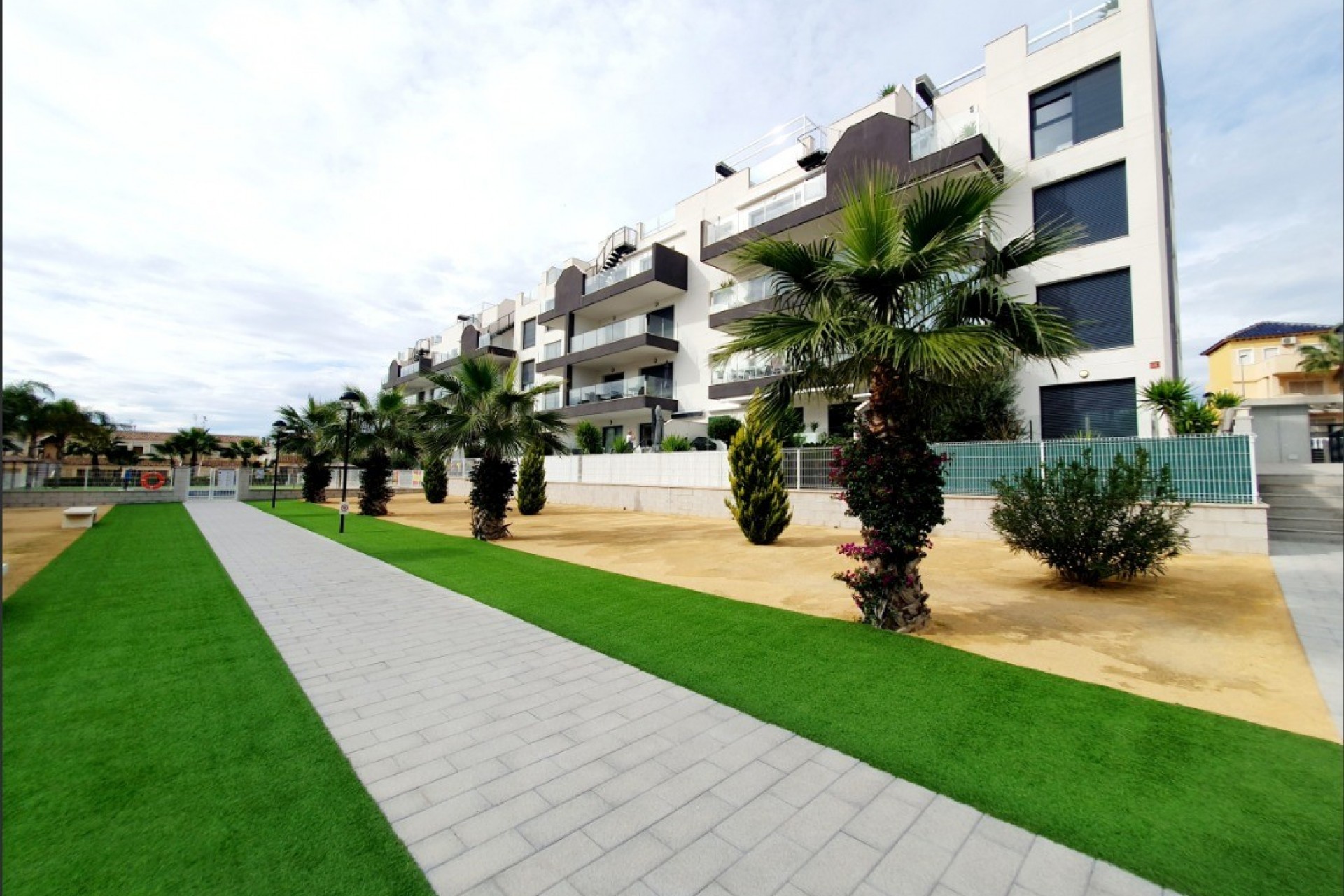 Revente - Apartment -
Orihuela Costa - Villamartín