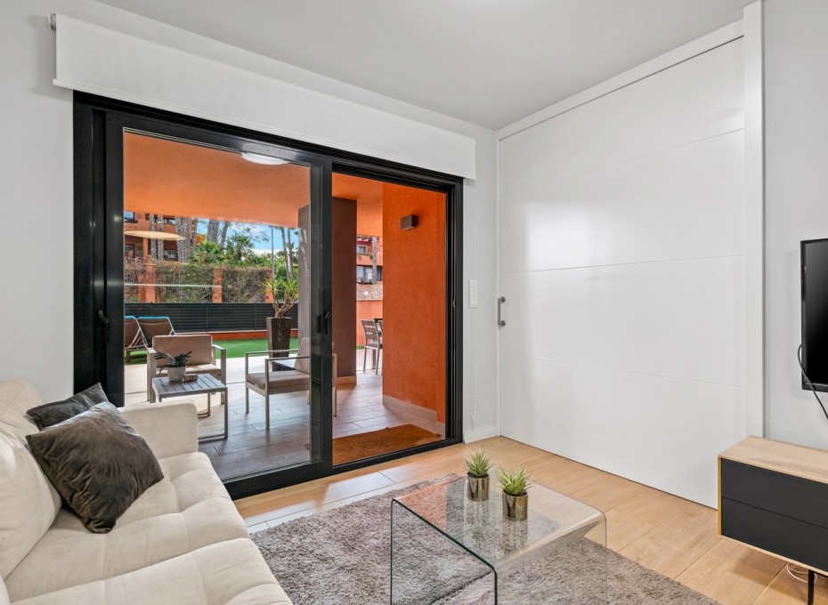 Revente - Apartment -
Orihuela Costa - Villamartín