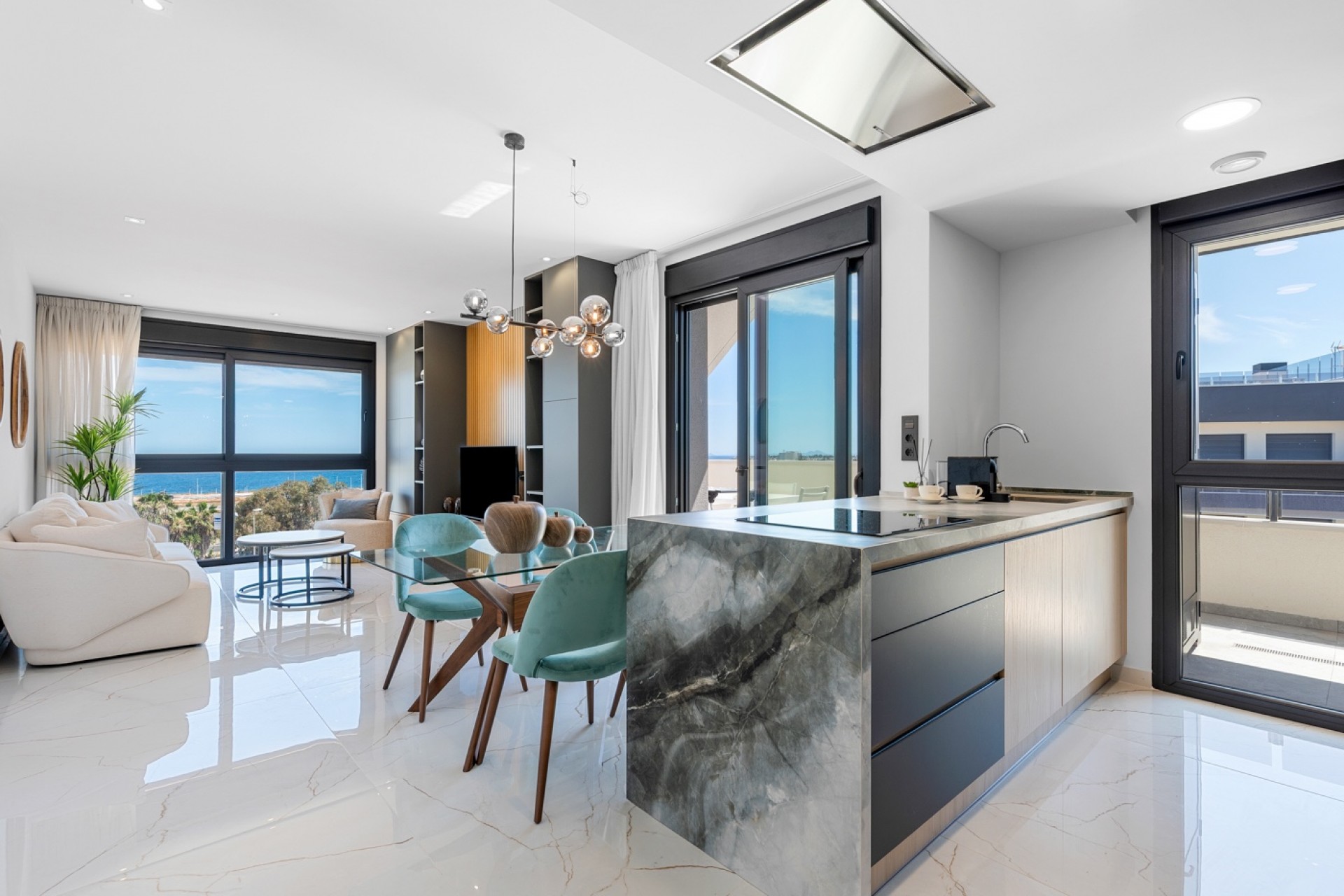 Revente - Apartment -
Orihuela Costa