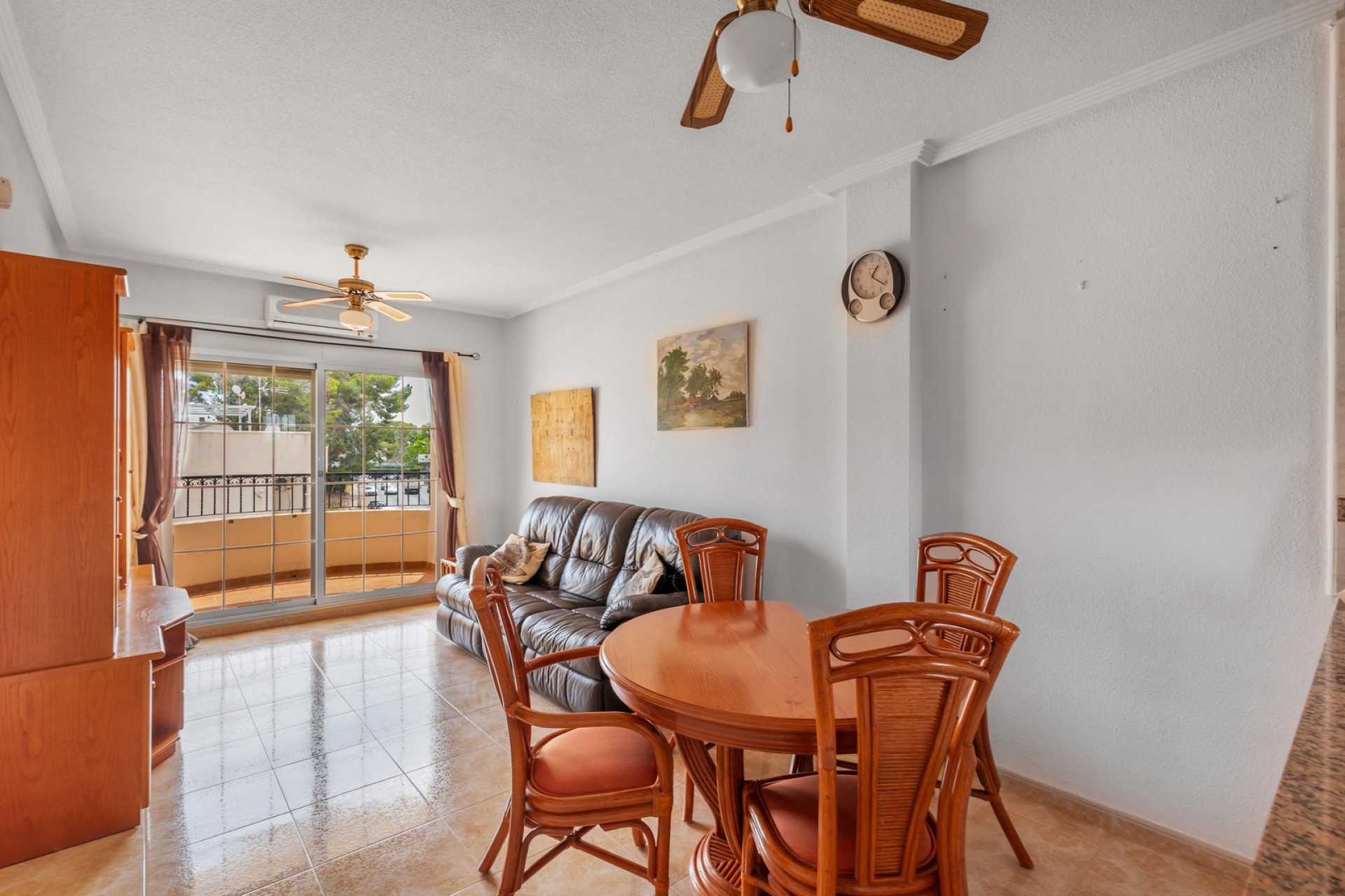 Revente - Apartment -
Orihuela - Villamartin