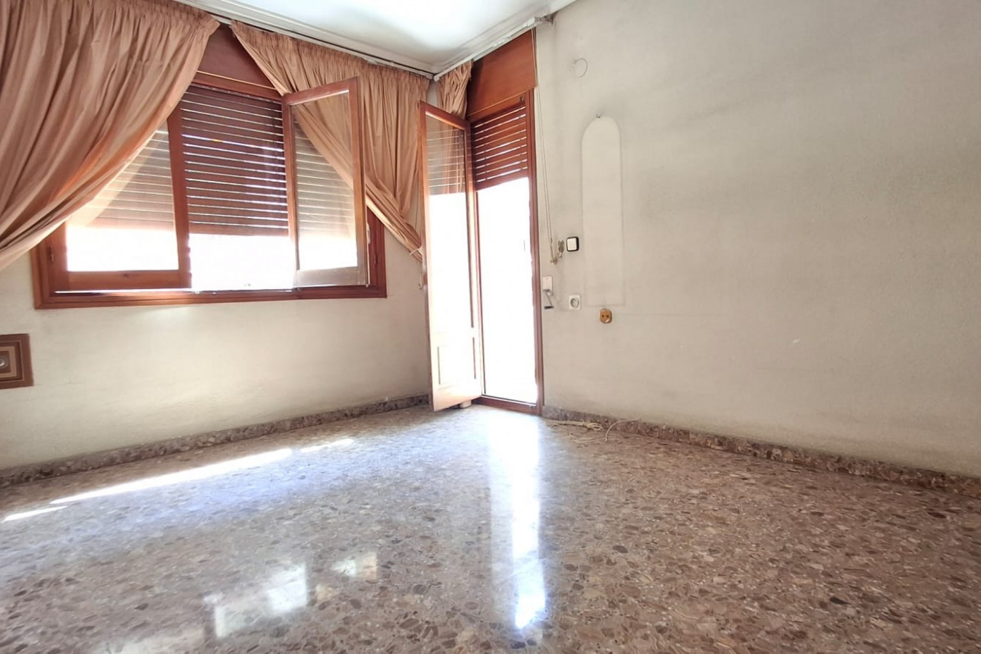 Revente - Apartment -
Orihuela - Zona Centro