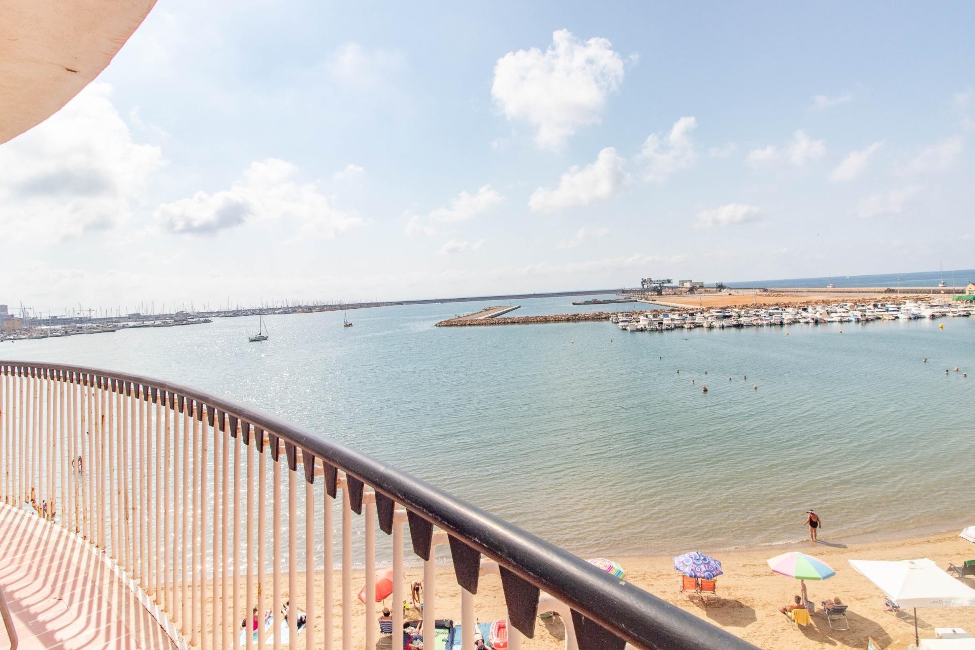 Revente - Apartment -
Torrevieja - Acequion