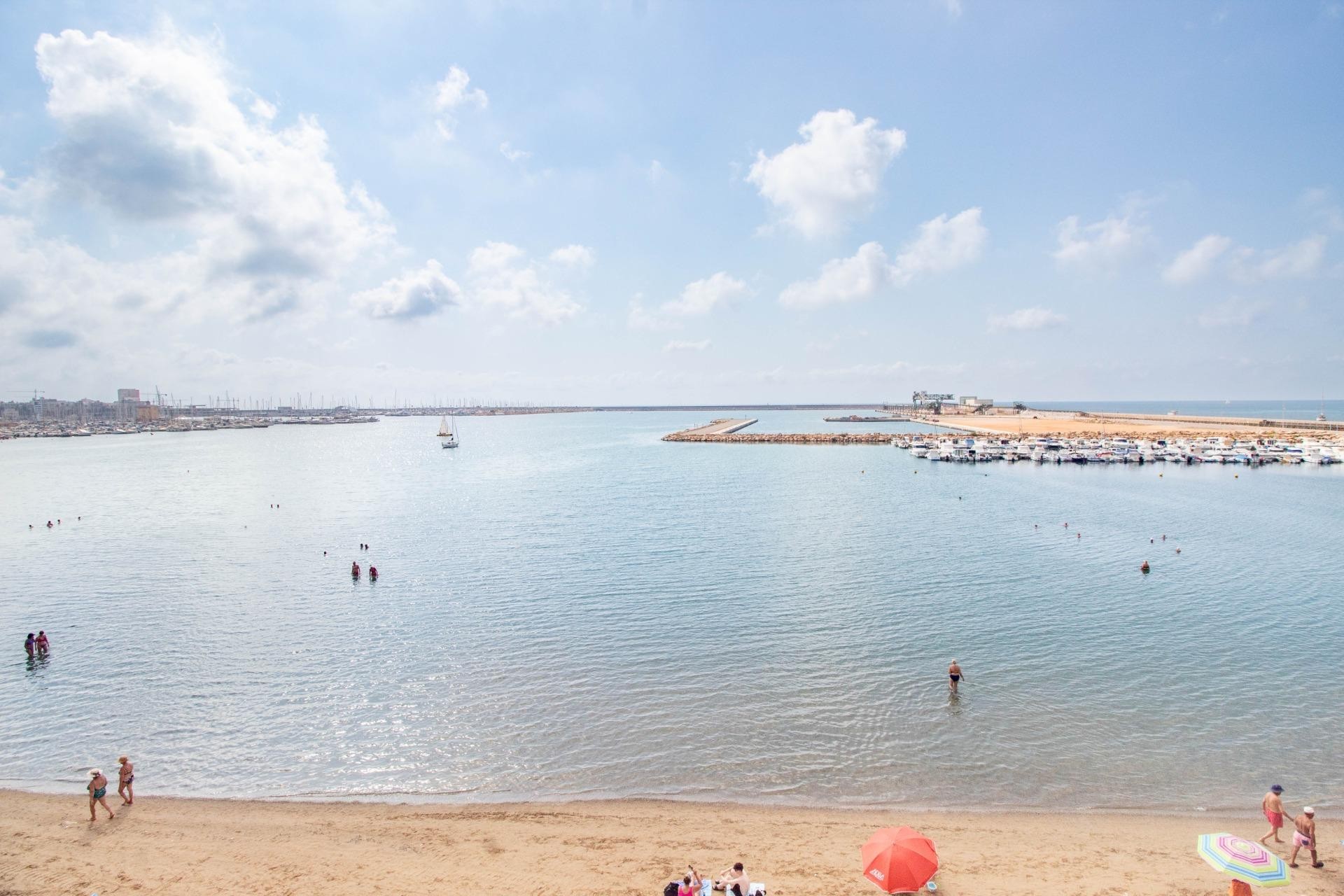 Revente - Apartment -
Torrevieja - Acequion