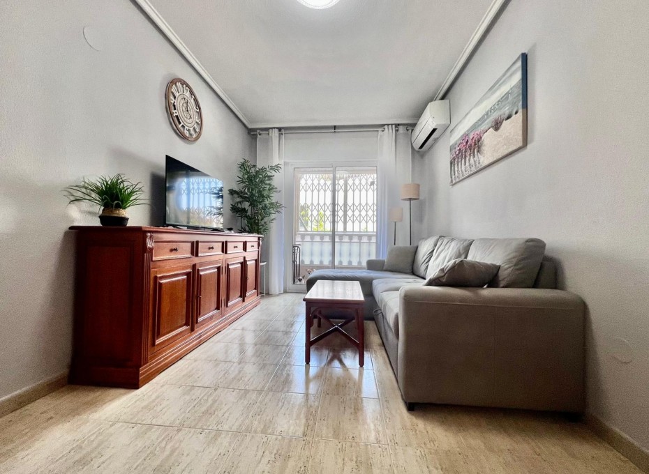 Revente - Apartment -
Torrevieja - Acequion