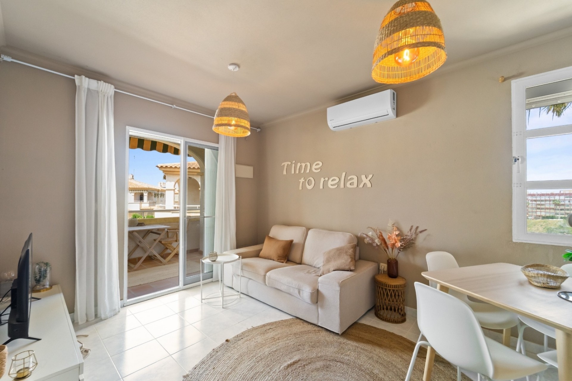 Revente - Apartment -
Torrevieja - Aguas Nuevas