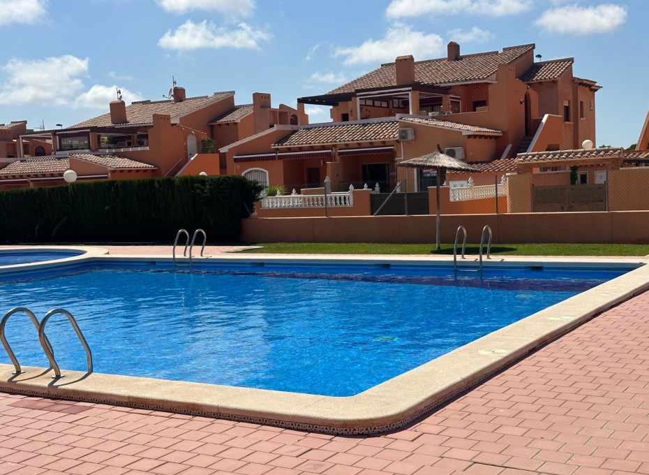 Revente - Apartment -
Torrevieja - Aguas Nuevas