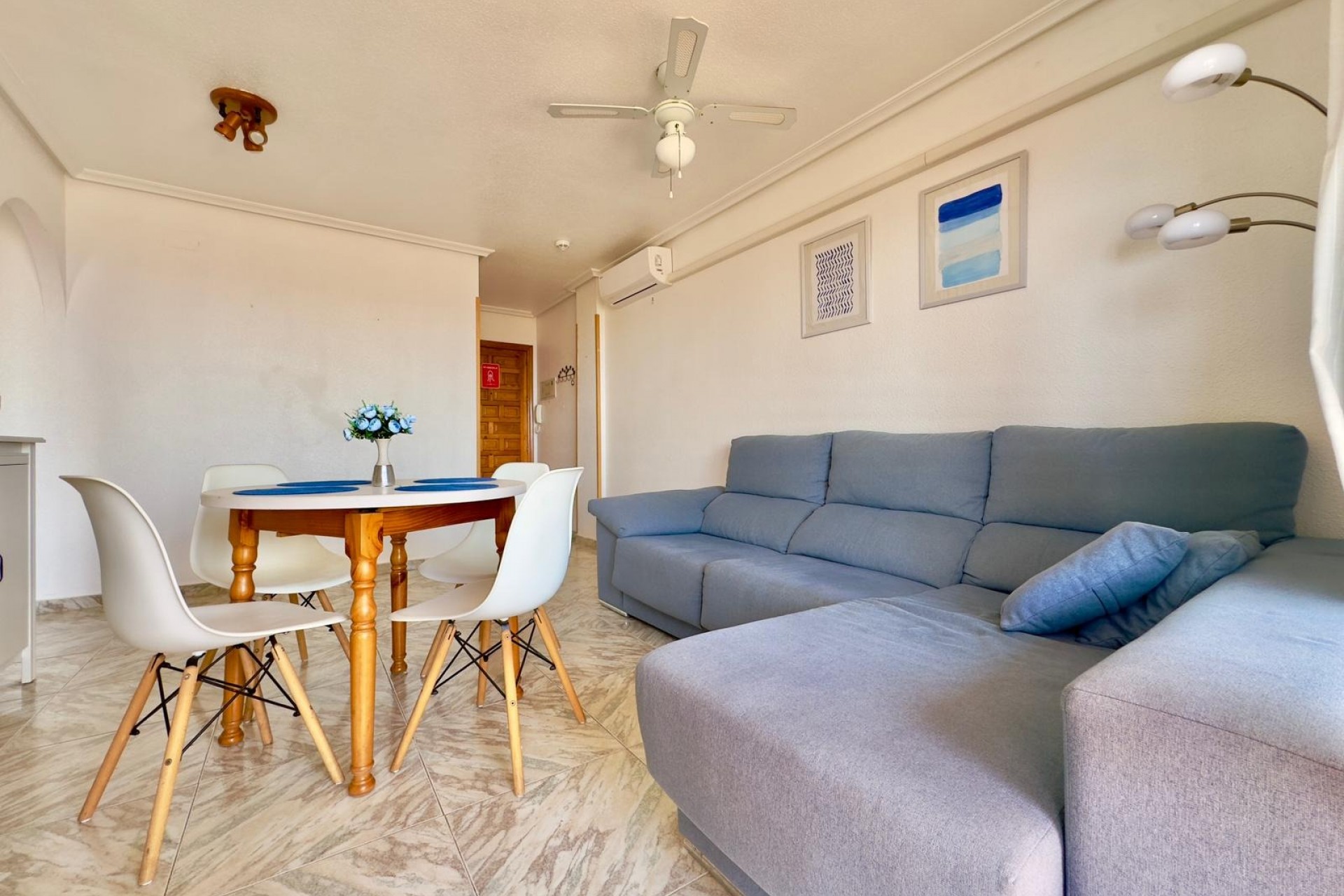 Revente - Apartment -
Torrevieja - Cabo Cervera