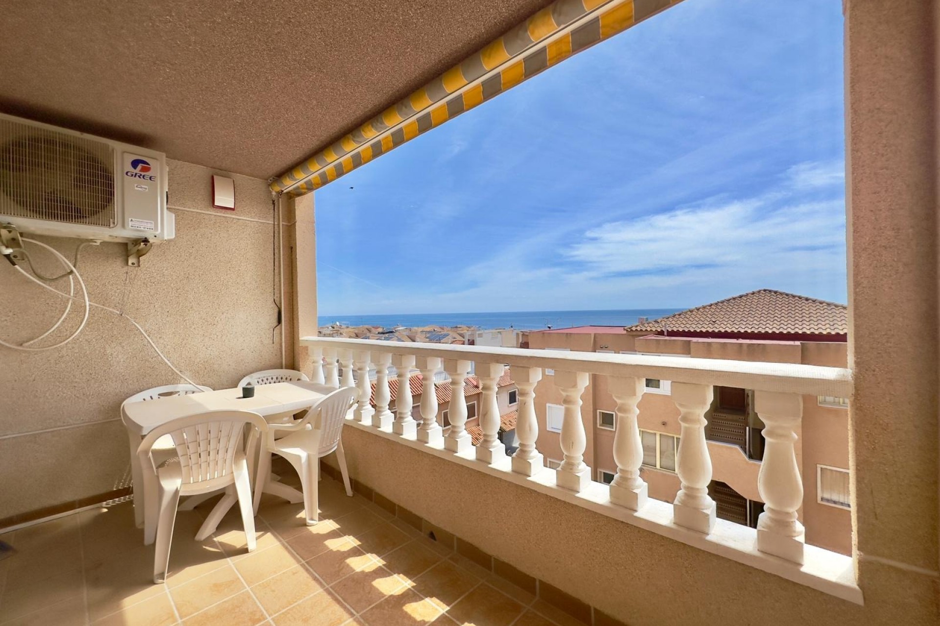 Revente - Apartment -
Torrevieja - Cabo Cervera