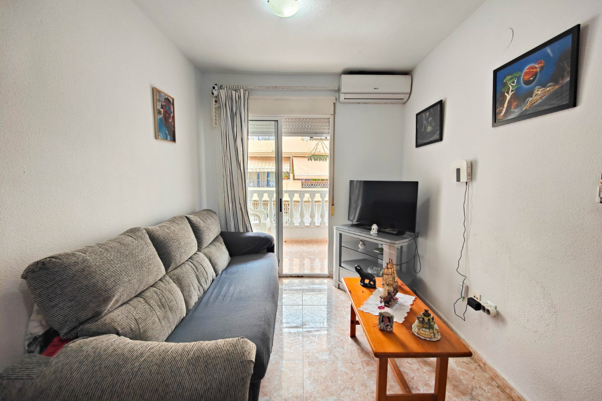 Revente - Apartment -
Torrevieja - Center