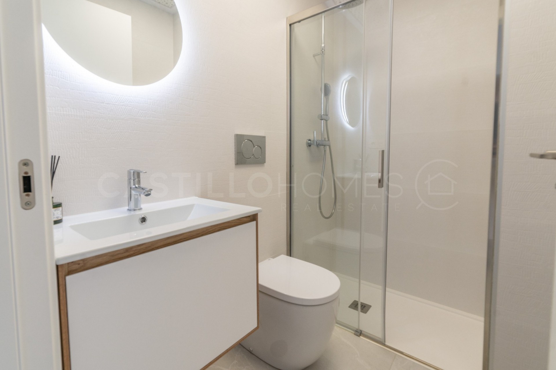 Revente - Apartment -
Torrevieja - Centro