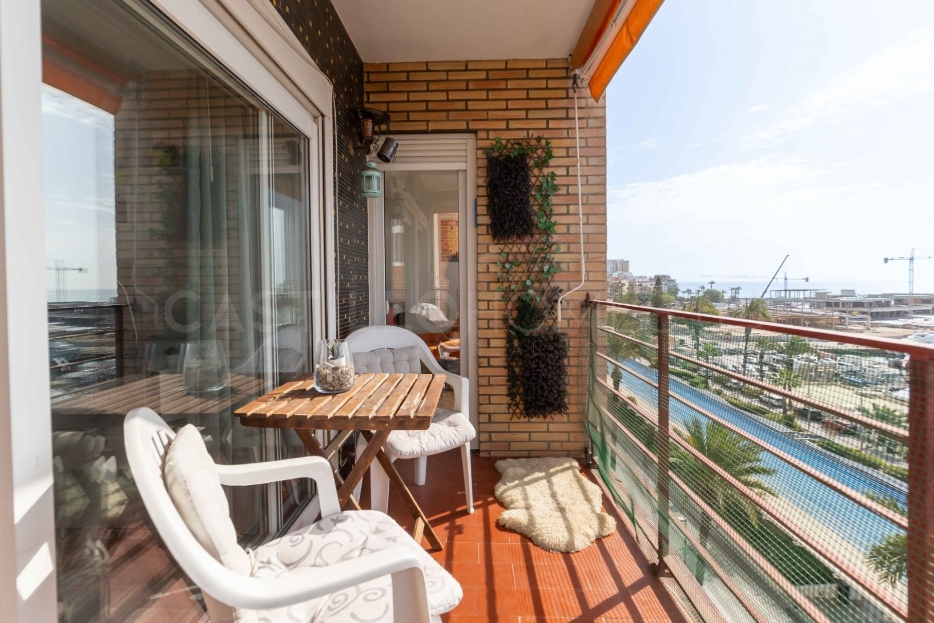 Revente - Apartment -
Torrevieja - Centro