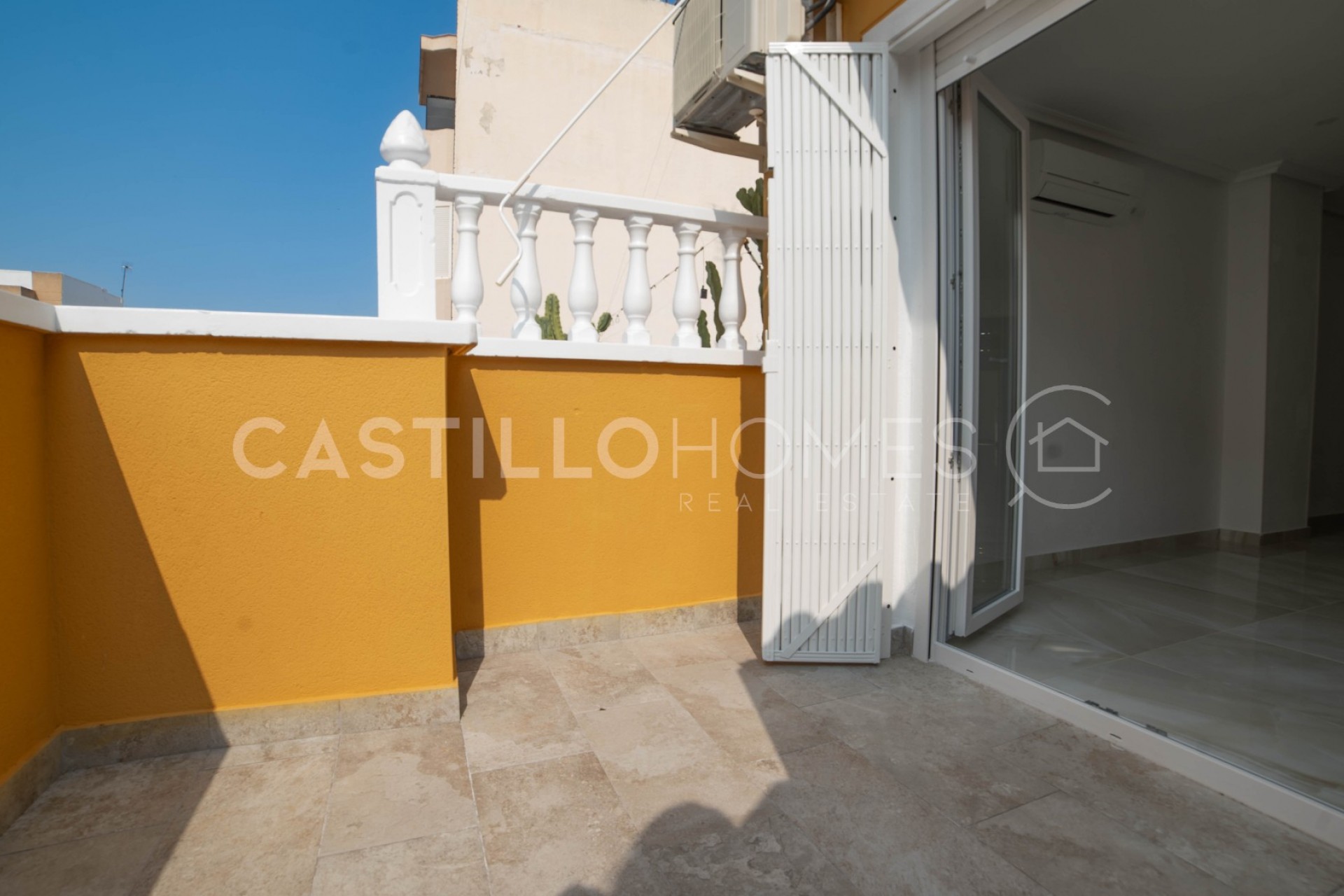 Revente - Apartment -
Torrevieja - Centro
