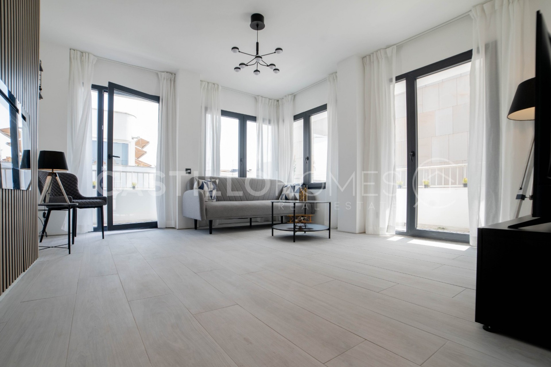 Revente - Apartment -
Torrevieja - Centro