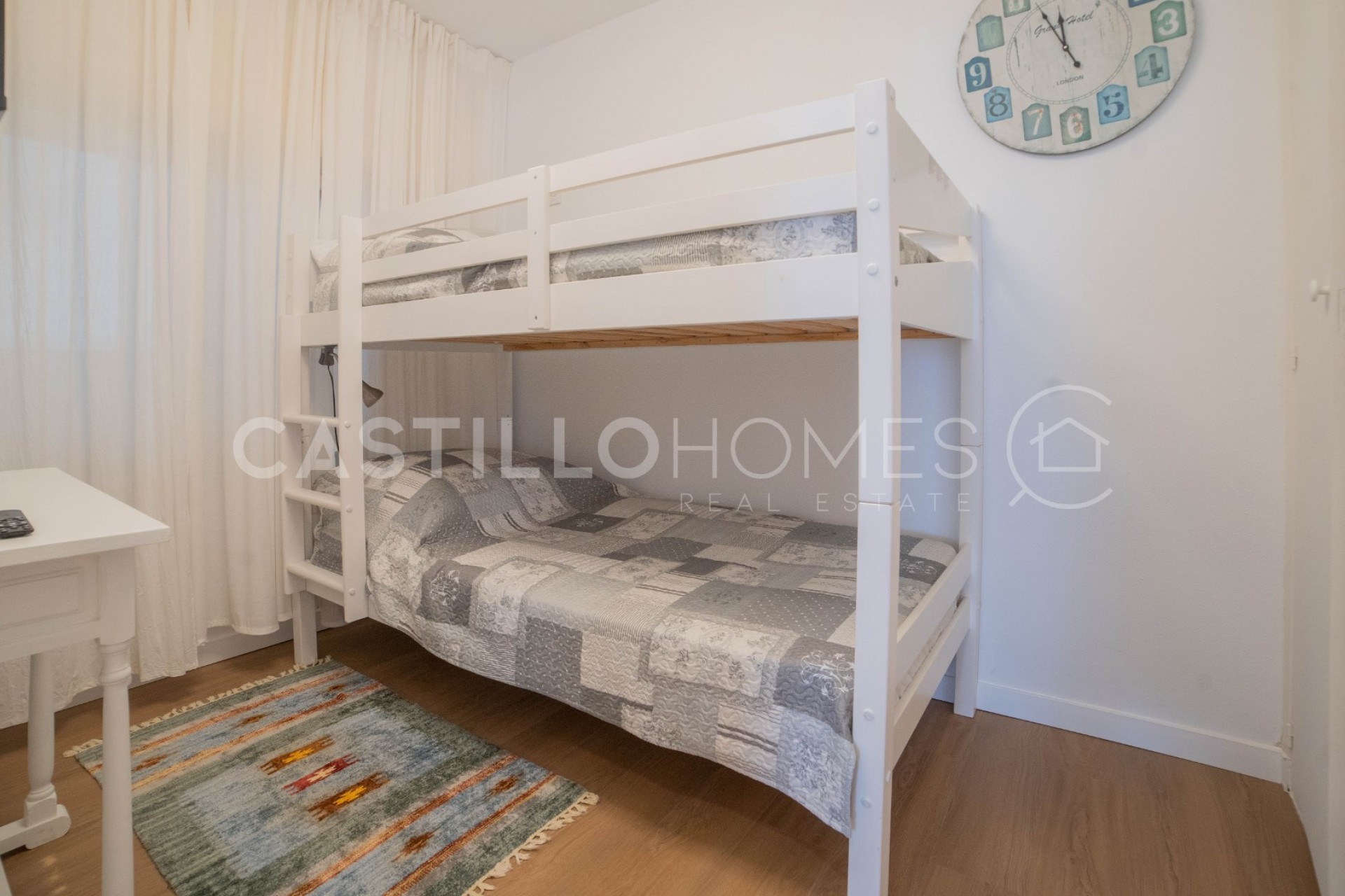 Revente - Apartment -
Torrevieja - Centro