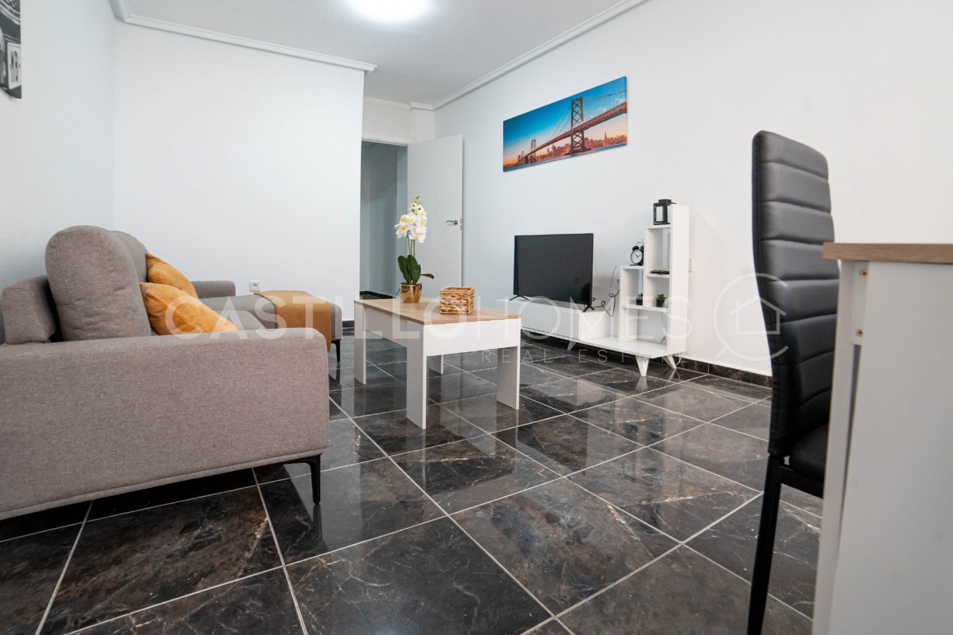 Revente - Apartment -
Torrevieja - Centro