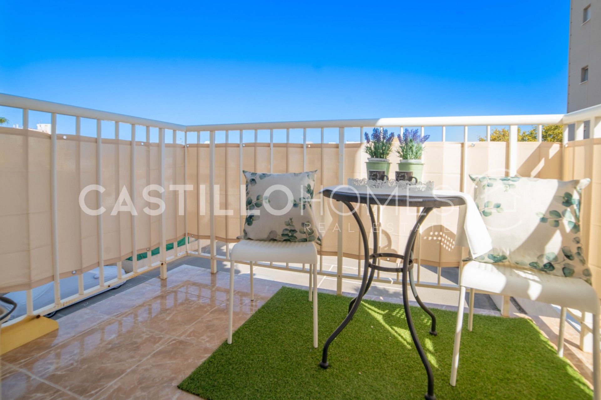 Revente - Apartment -
Torrevieja - Centro