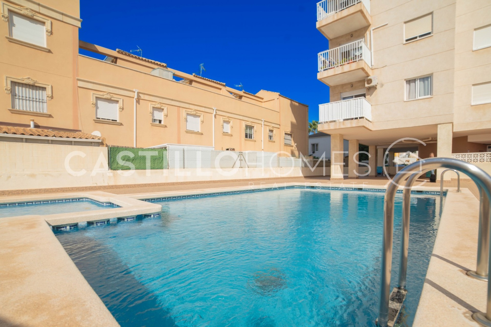 Revente - Apartment -
Torrevieja - Centro