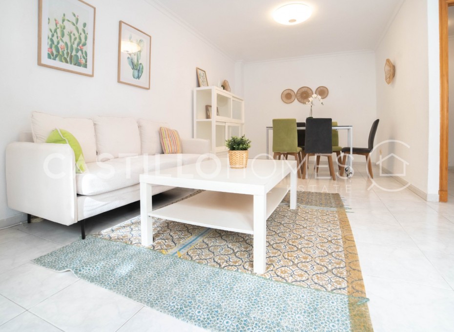 Revente - Apartment -
Torrevieja - Centro