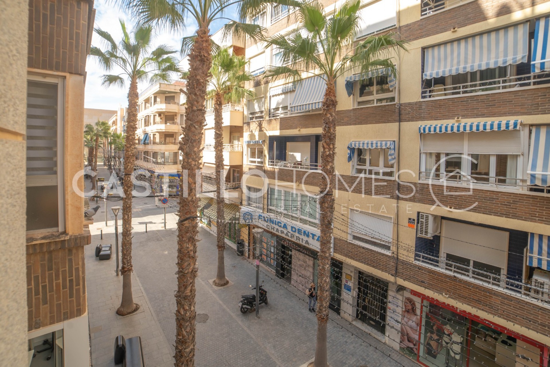 Revente - Apartment -
Torrevieja - Centro
