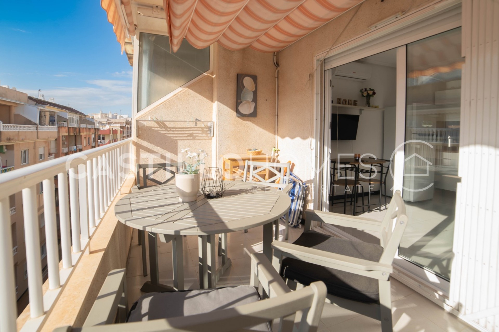 Revente - Apartment -
Torrevieja - Centro