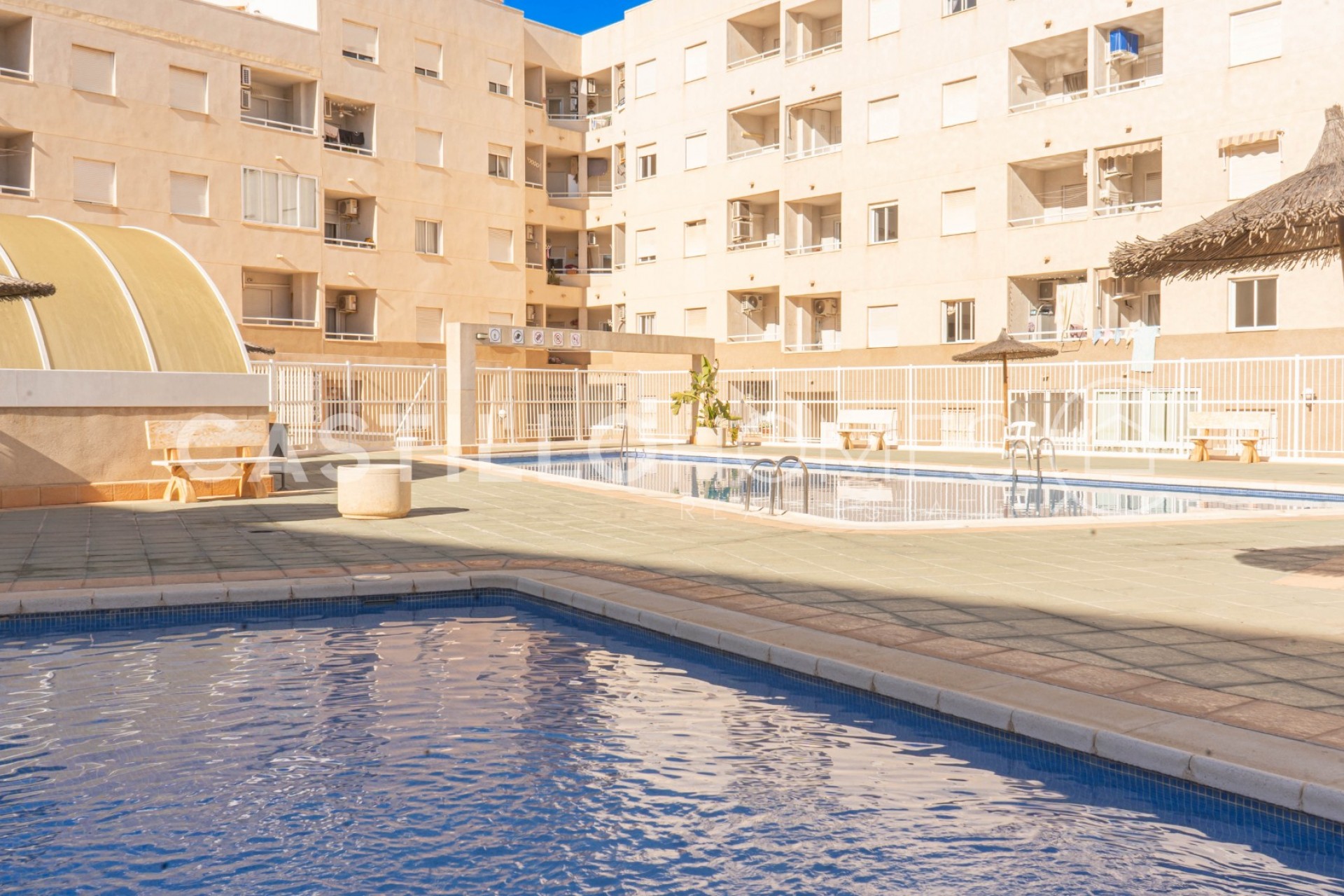 Revente - Apartment -
Torrevieja - Centro