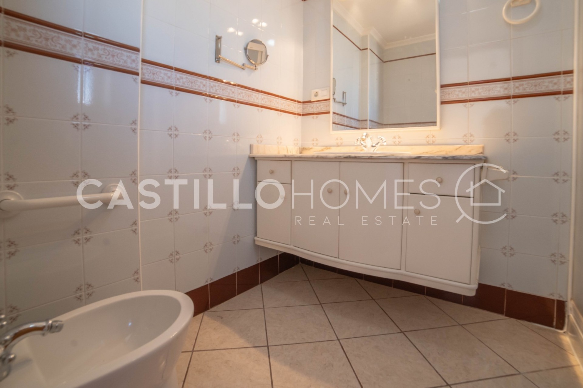 Revente - Apartment -
Torrevieja - Centro