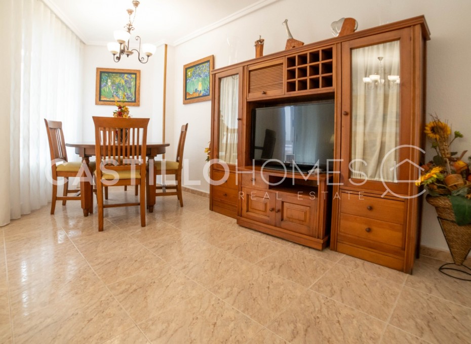 Revente - Apartment -
Torrevieja - Centro