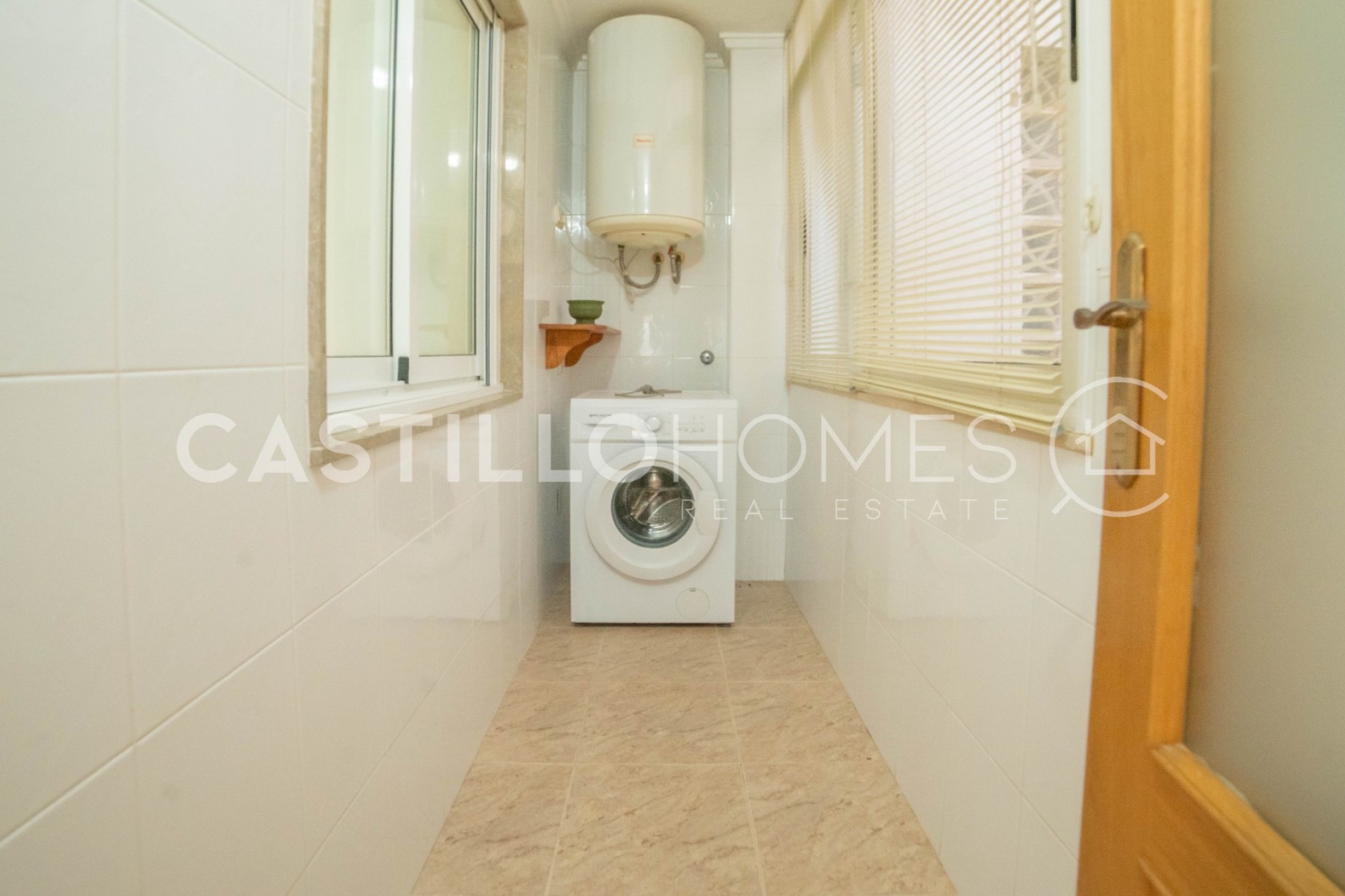 Revente - Apartment -
Torrevieja - Centro