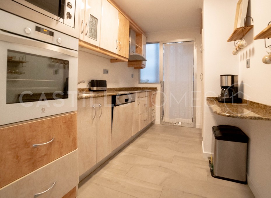 Revente - Apartment -
Torrevieja - Centro