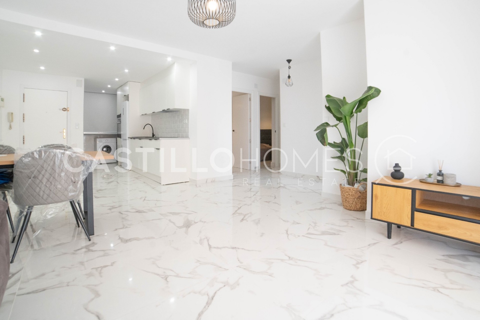 Revente - Apartment -
Torrevieja - Centro