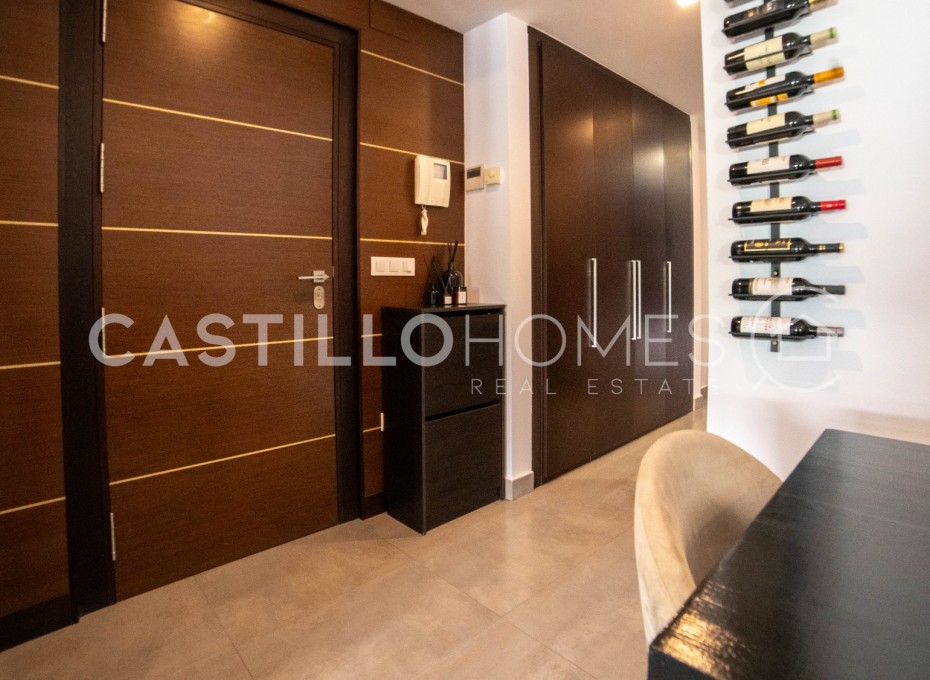 Revente - Apartment -
Torrevieja - Centro